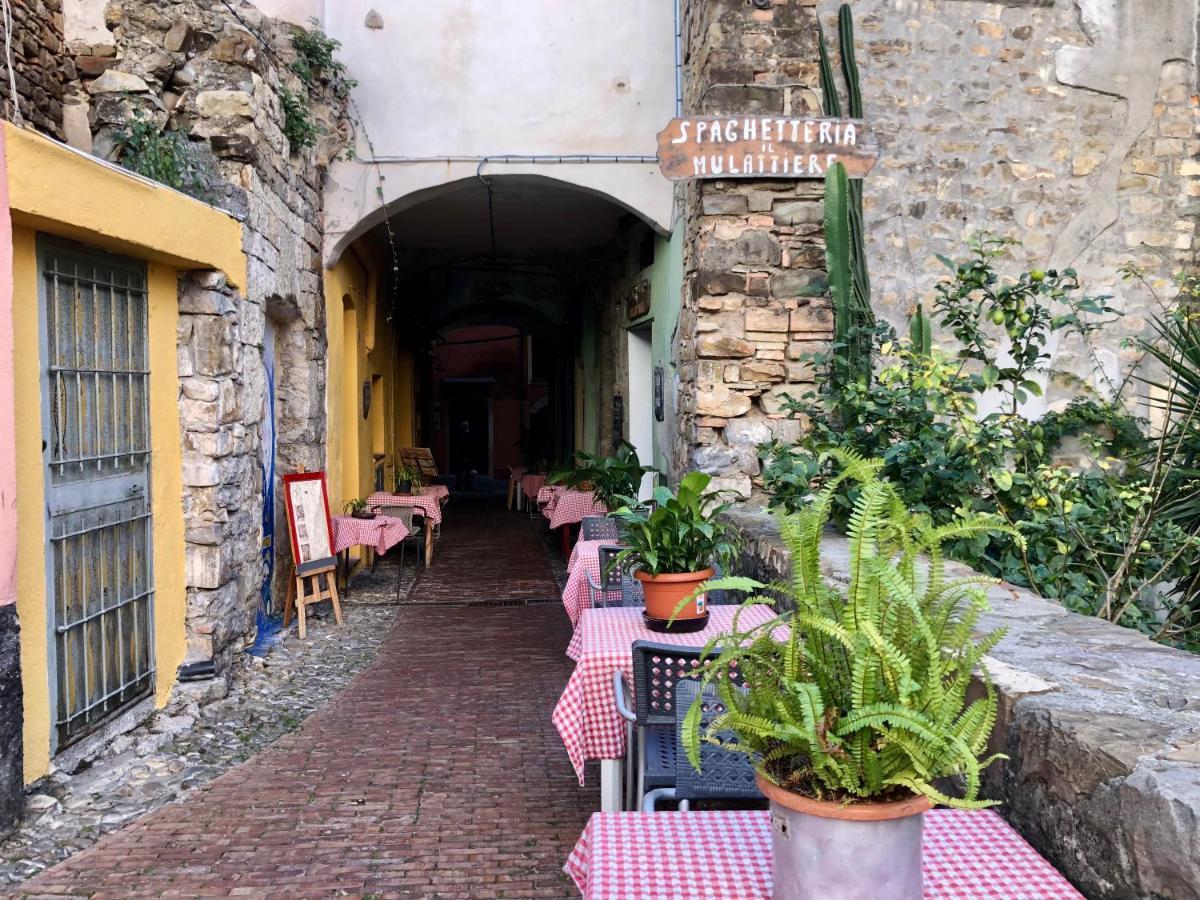 Appartamento Ai Piedi Della Pigna Sanremo Exterior foto