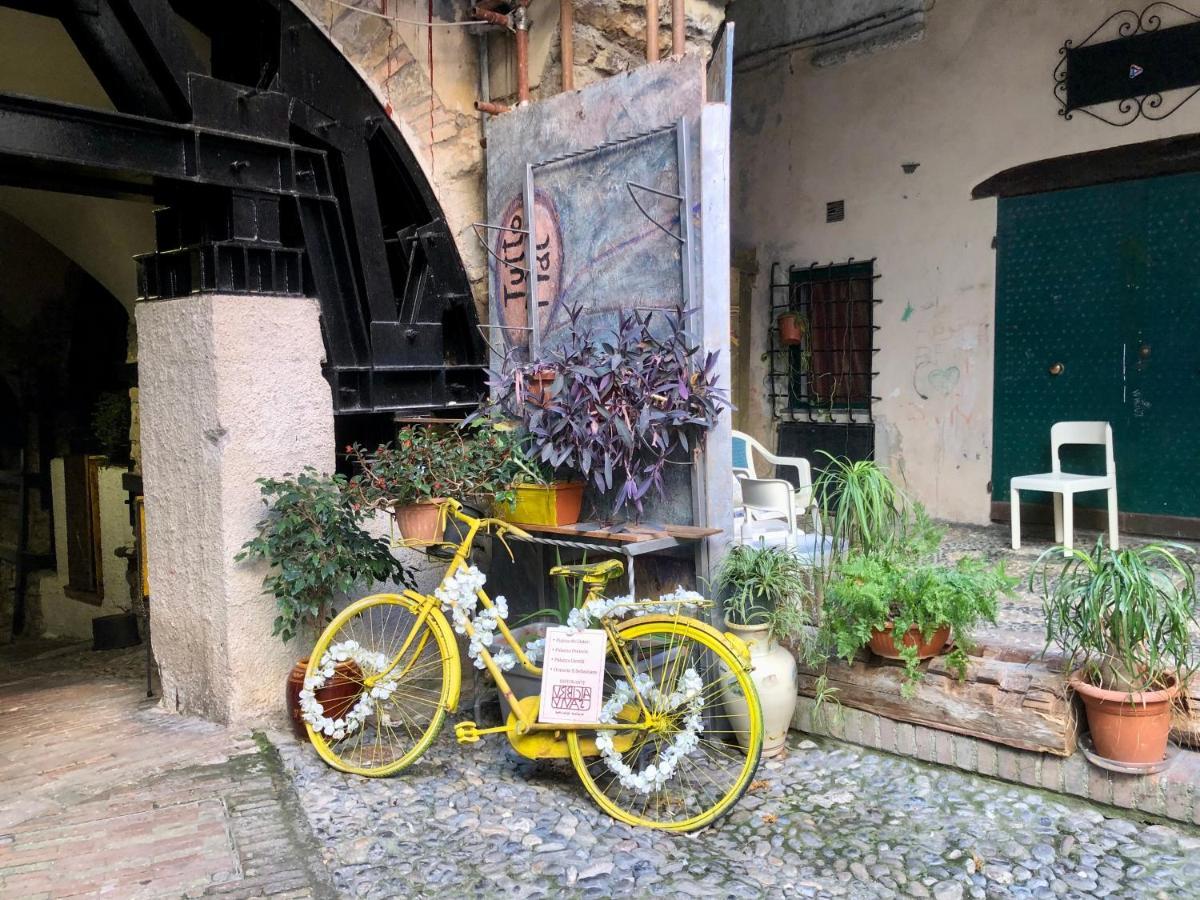 Appartamento Ai Piedi Della Pigna Sanremo Exterior foto
