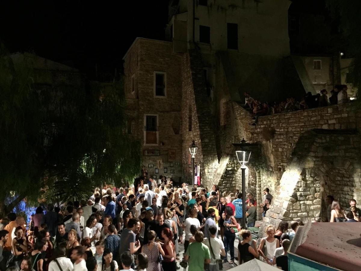Appartamento Ai Piedi Della Pigna Sanremo Exterior foto